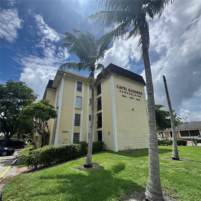 Building Photo - 12035 NE 2nd Ave