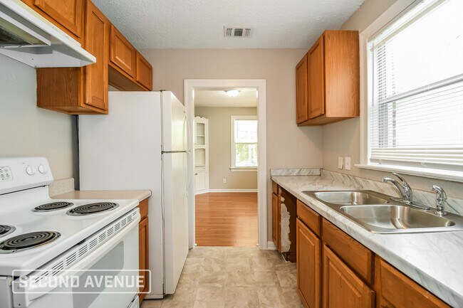 Building Photo - 7027 Barberie St