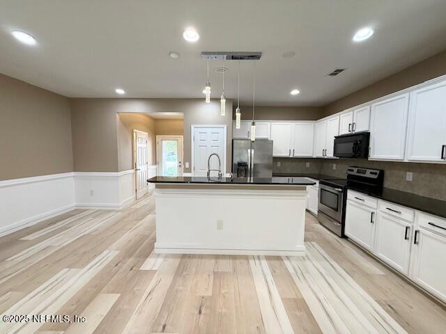 Building Photo - 7028 Beauhaven Ct
