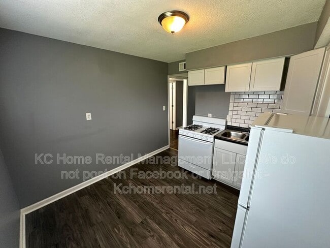 Building Photo - 3124 N 55th St