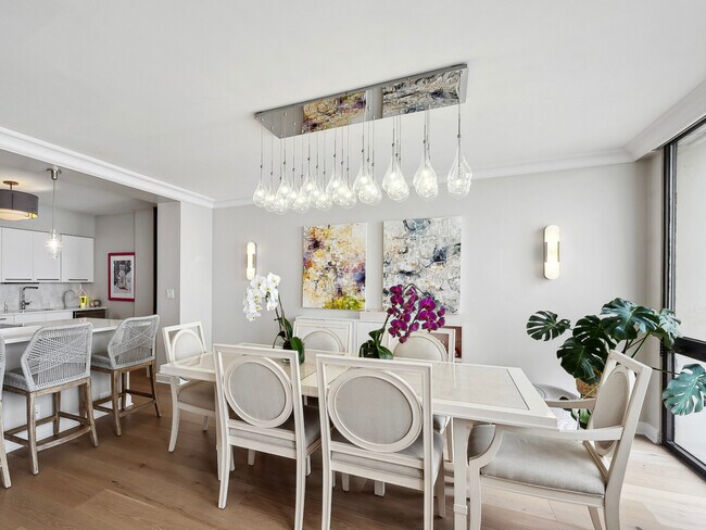 Primary Photo - 1240 N Lake Shore Dr