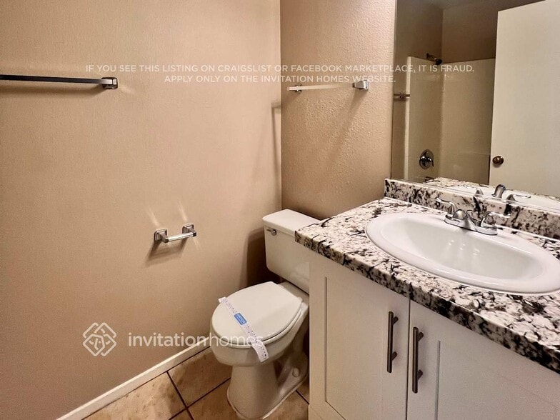 Building Photo - 876 Tollbrook Way