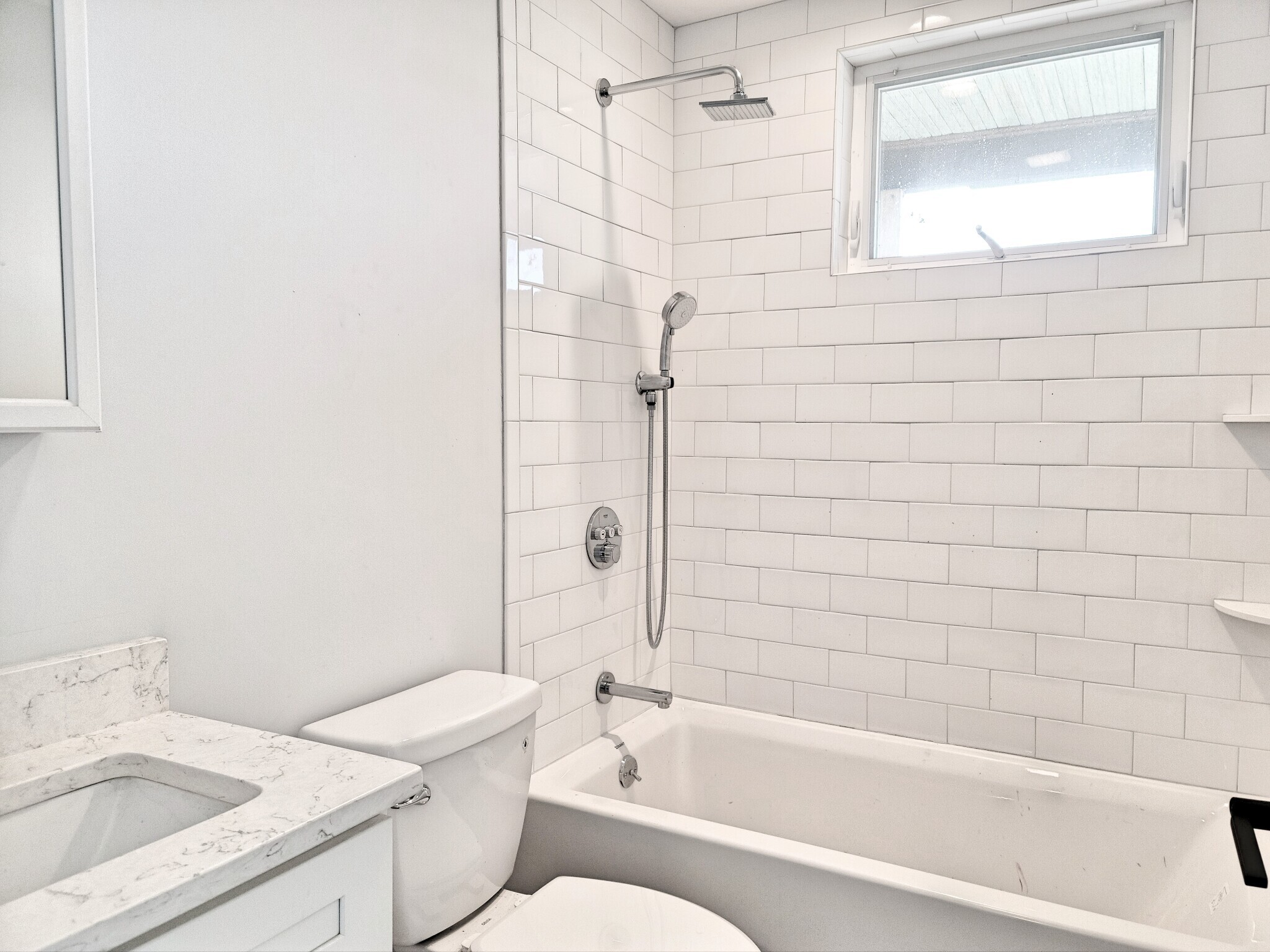 Hallway Bathroom - 3 Castlerock St