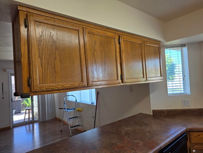 Building Photo - 3134 W 30th St