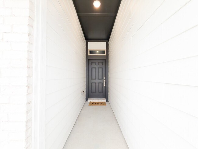 Building Photo - 42504 Rustico Rd