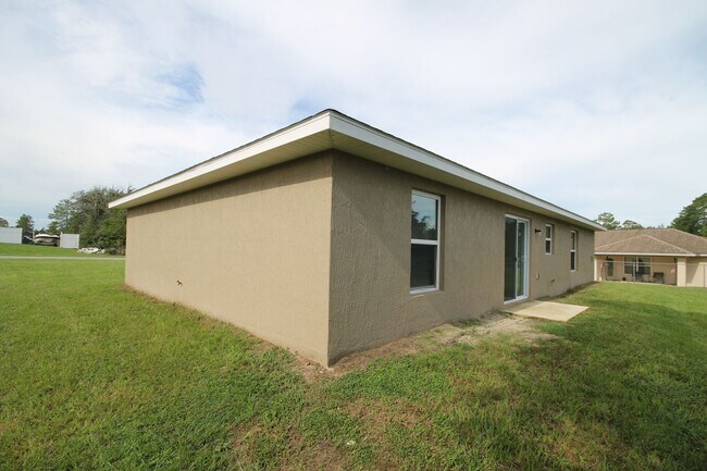 Building Photo - DISCOVER THE BEAUTIFUL 3 Bd/2Ba in Ocala!!