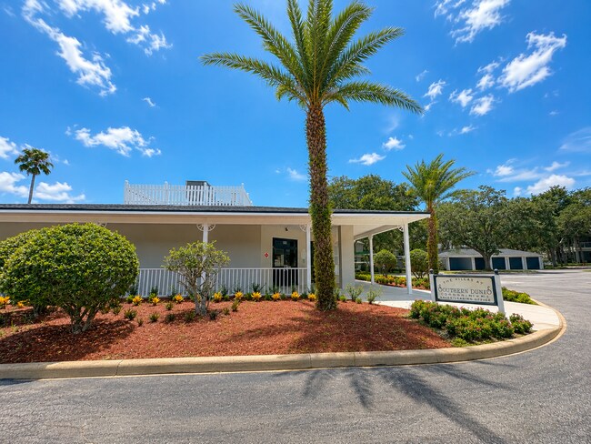 Building Photo - 6016 Hemingway Cir