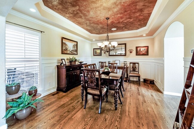 Building Photo - 3615 Oak Meadow Dr