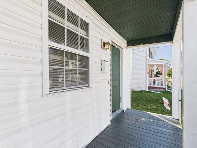 Building Photo - 1206 Rome St