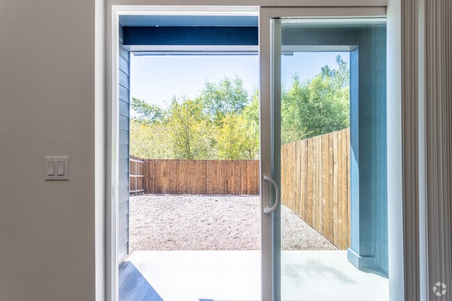 3BR, 2.5BA - 1,800 SF - The Crossing Townhomes