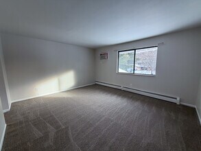 Building Photo - 1356 Vineland Ct SE