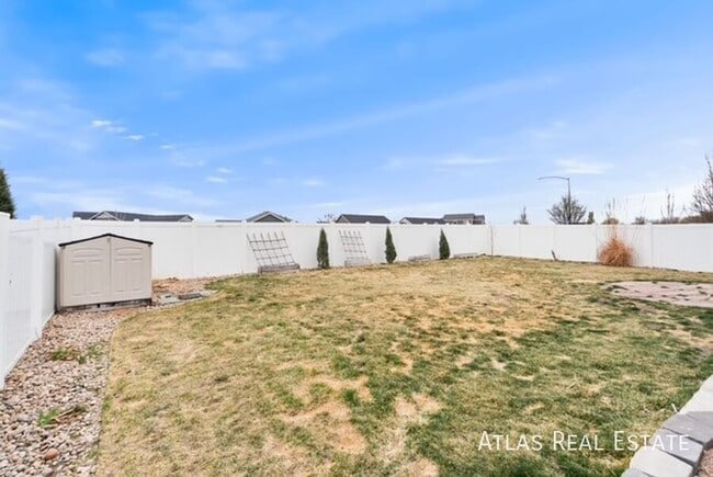 Building Photo - 893 Shirttail Peak Ct