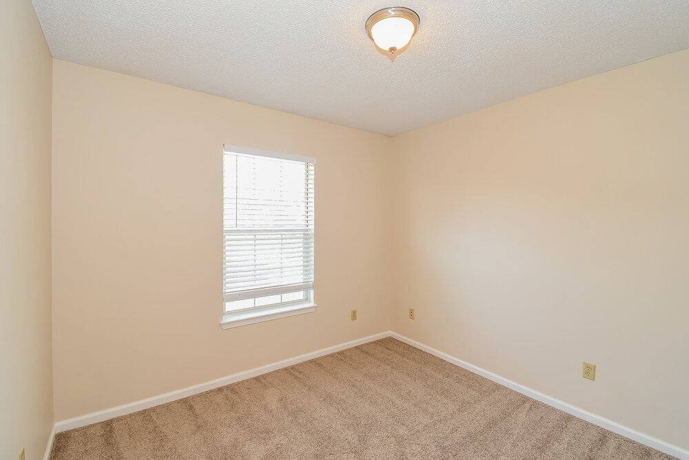 Building Photo - 3176 Chads Ct