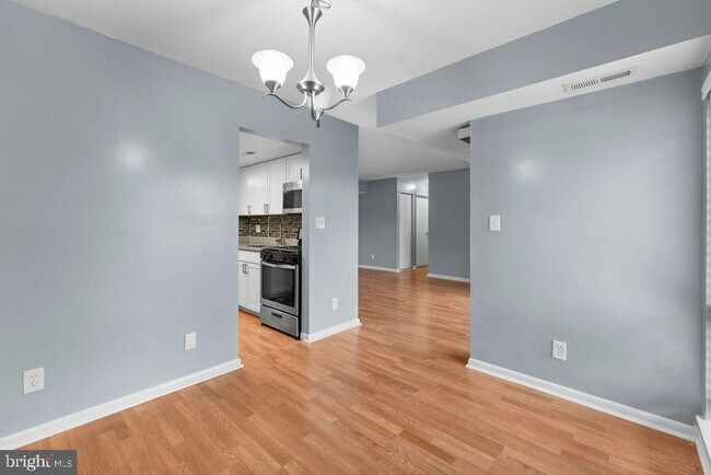 Building Photo - 6085 Majors Ln