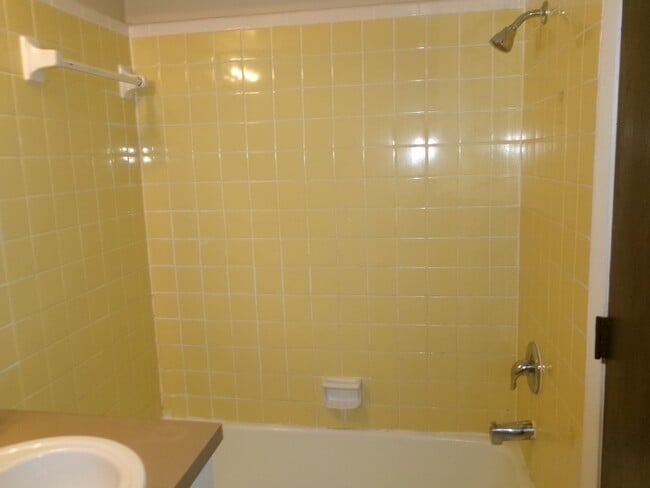 Building Photo - 6218 Blynn Dr