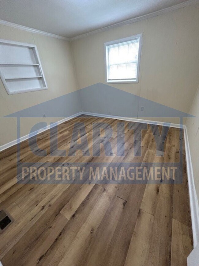 Building Photo - ***221B Hughes Ave NW