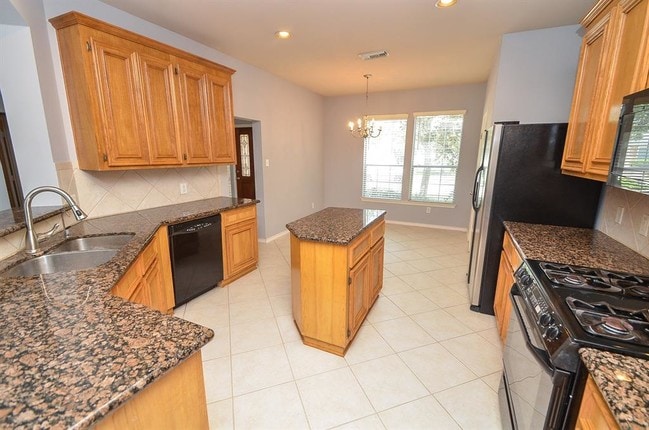 Building Photo - 21323 Grand Hollow Ln