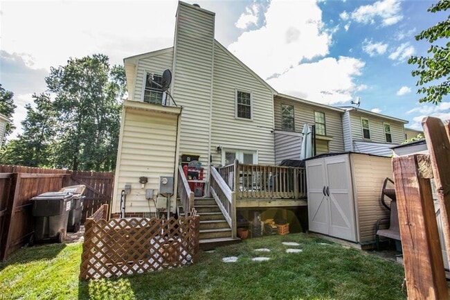 Building Photo - 1678 Skiffes Creek Cir