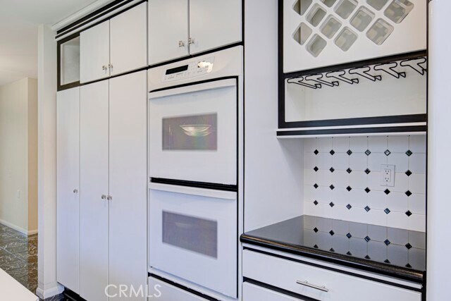 Building Photo - 5089 Ovalo