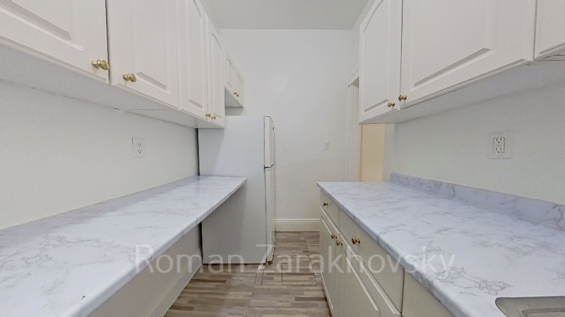 Building Photo - 10 Orkney Rd