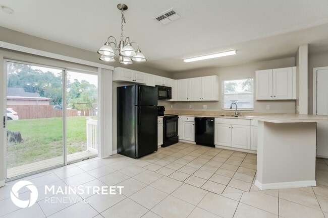 Building Photo - 1343 15th St S