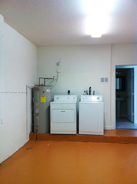 Building Photo - 2601 NE 41st Cir