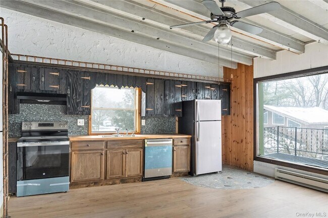 Building Photo - 378 Broadway