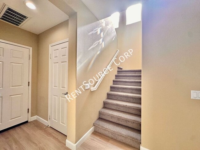 Building Photo - 24162 Willowbrooke Ct