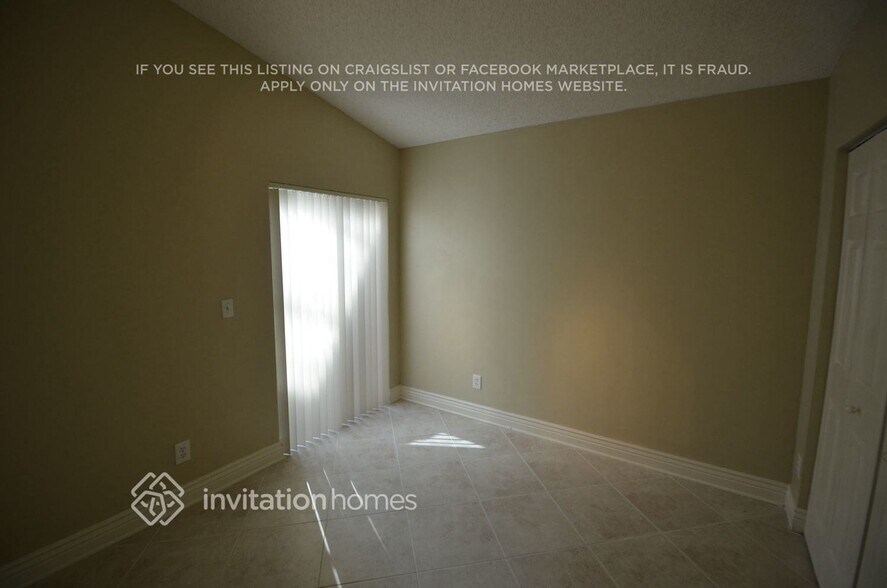 Building Photo - 2051 NW 188th Ave