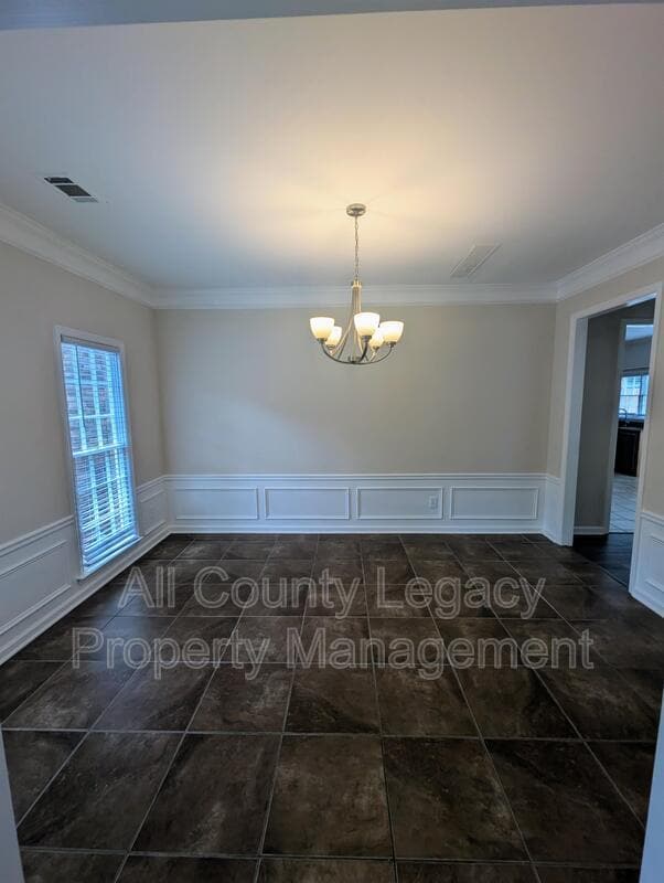 Building Photo - 4920 Agate Dr