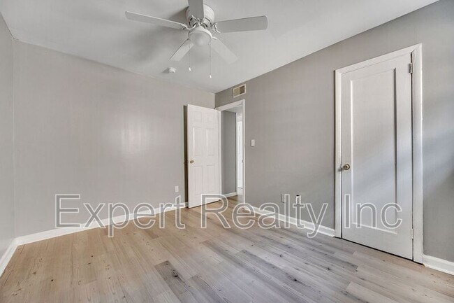 Building Photo - 1001 21st Street Ensley