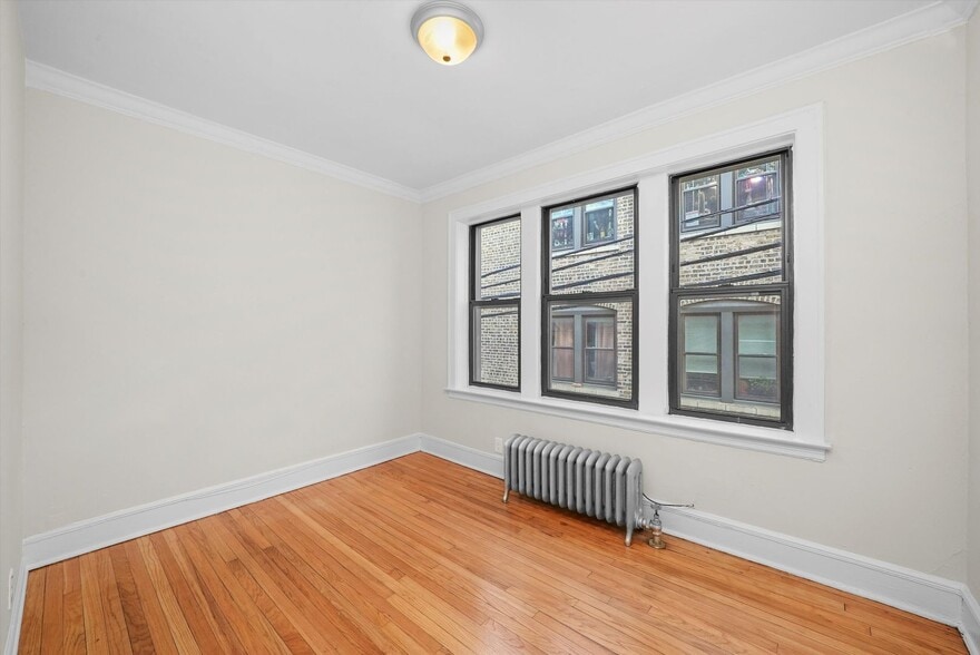 Building Photo - 2322 N Spaulding Ave
