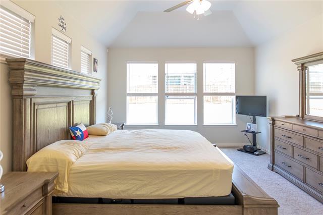 Building Photo - 1217 Rosebay Dr