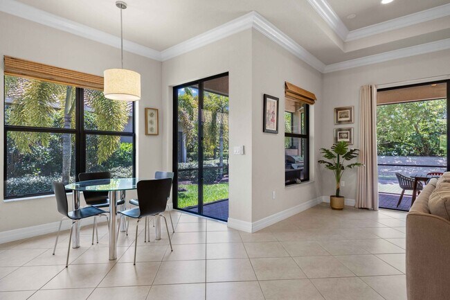 Building Photo - ** MARBELLA ISLES ** 4 BED / 3 BATH - SING...