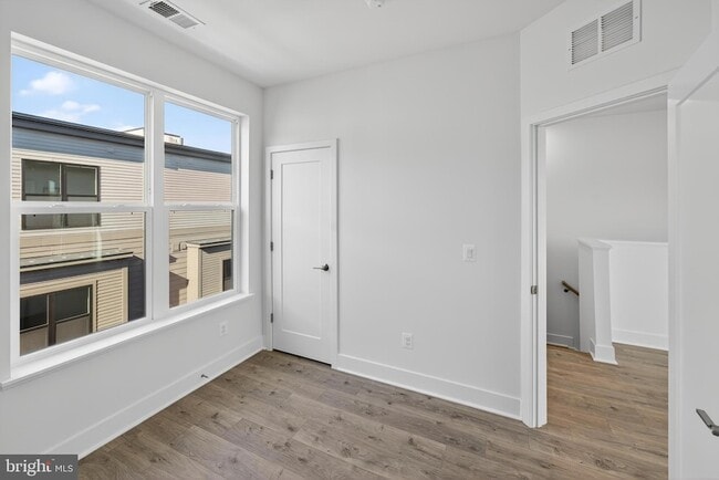 Building Photo - 5506 Topaz Ln