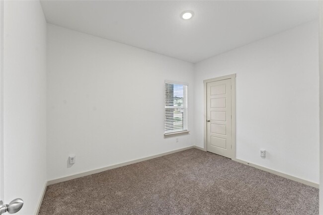 Building Photo - 12512 Newport Arch Ln