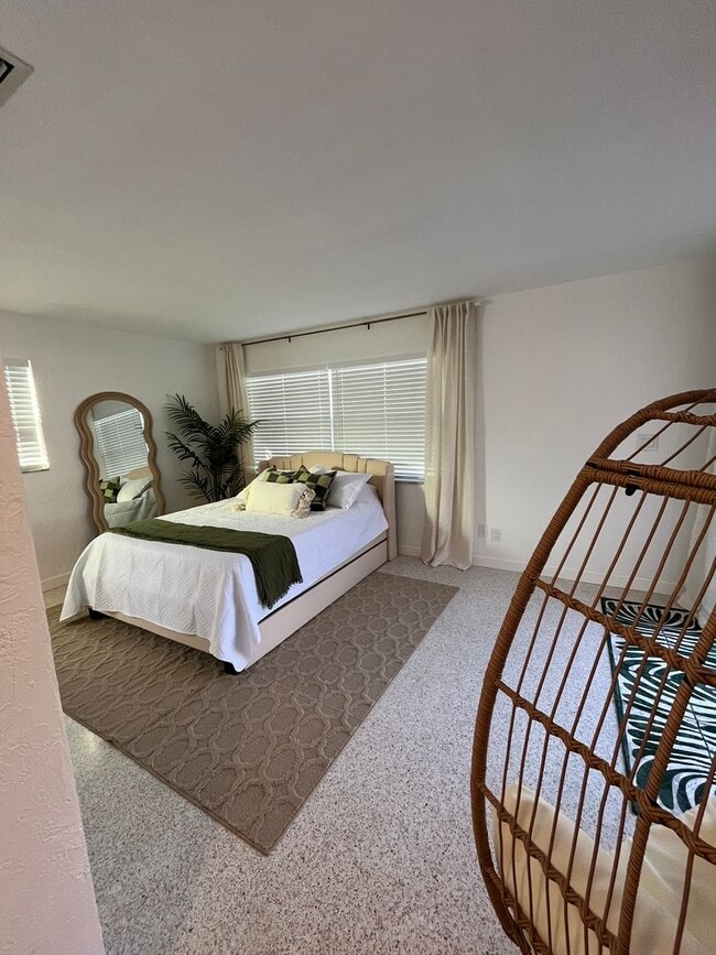 Building Photo - Stunning Seminole Home with Private Pool | 3 Bed / 2 Bath