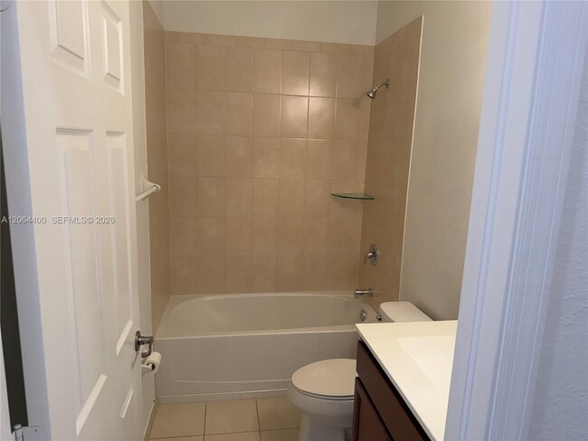Building Photo - 737 SE 37th Pl