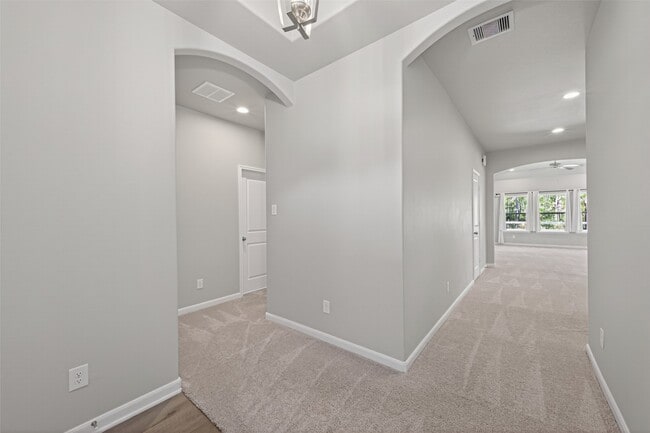 Building Photo - 2320 Cedar Pl Dr