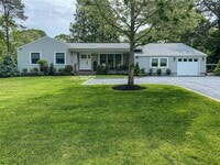 Building Photo - 32 White Oak Ln