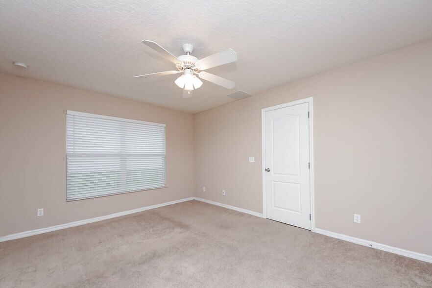 Building Photo - 2151 Antler Dr
