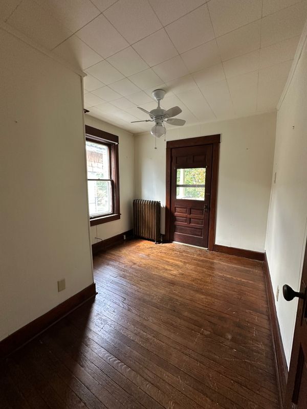 Building Photo - 83 Shethar St