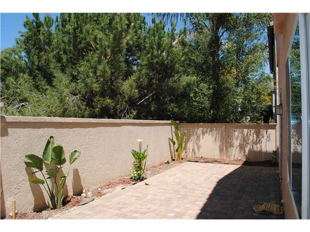 Building Photo - 588 Summerholly Dr