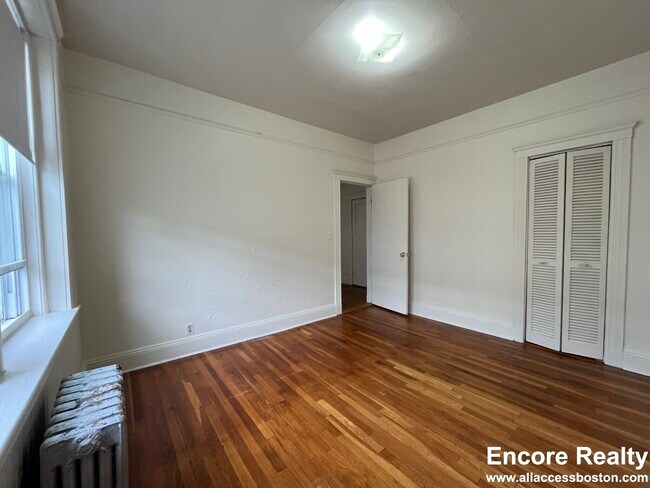 Building Photo - 1687 Commonwealth Ave