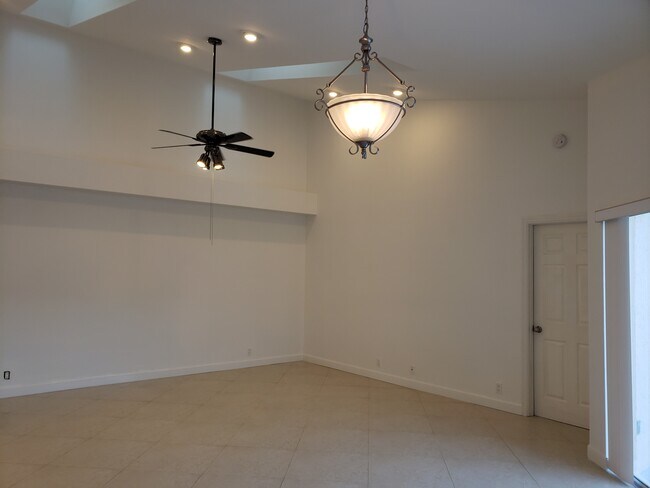 Building Photo - 9441 Boca Gardens Cir S