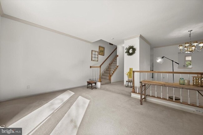 Building Photo - 20 Tenby Ct