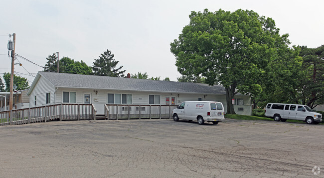 Building Photo - Vandalia Terrace