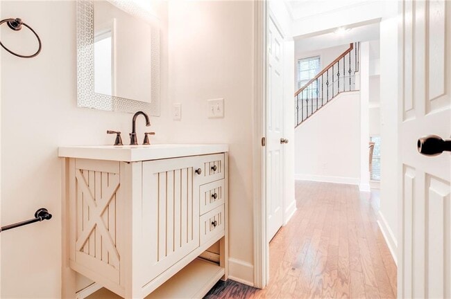 Building Photo - 3304 Ferncliff Ct