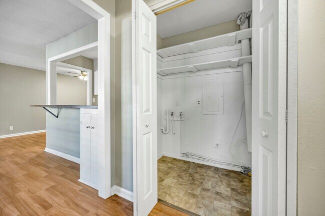 Building Photo - 321cam