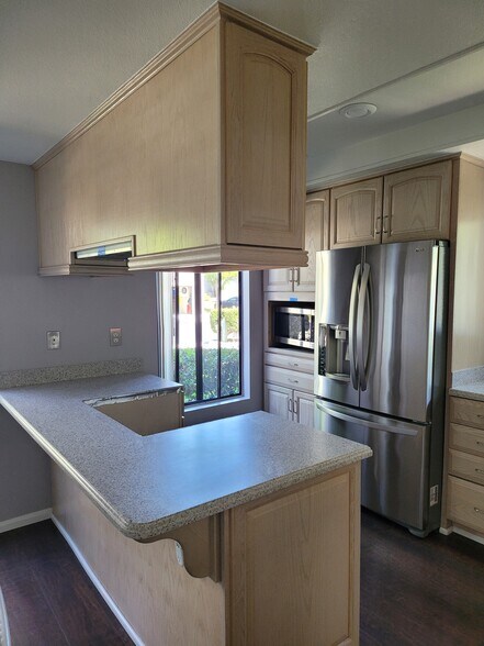 Building Photo - 130 S Waterwheel Way